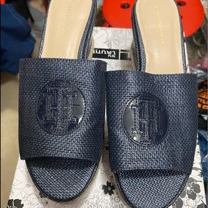 Tommy Hilfiger Womens Wedge Clogs Shoes